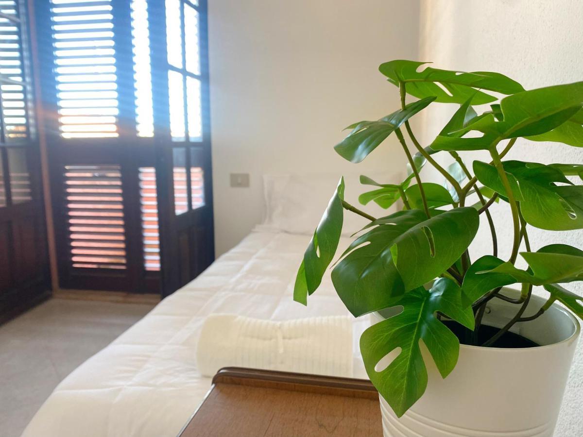 Lovely Home 5 Min Walk To The Beach, 3 Bedrooms Ample Outdoor Relax And Wifi Capitana Luaran gambar