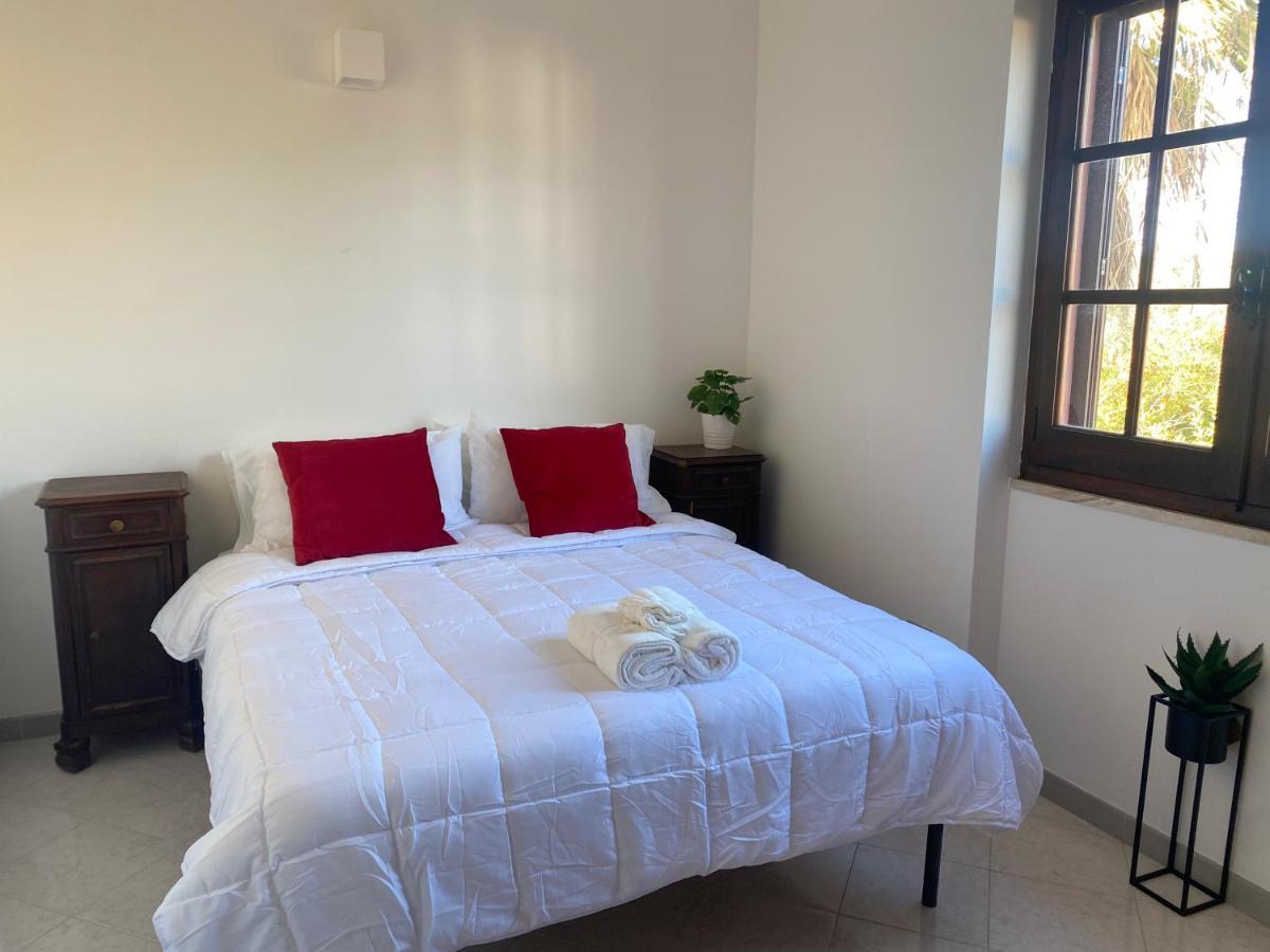Lovely Home 5 Min Walk To The Beach, 3 Bedrooms Ample Outdoor Relax And Wifi Capitana Luaran gambar